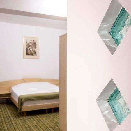 Casa Gabriela Hotel Bukarest Eksteriør billede