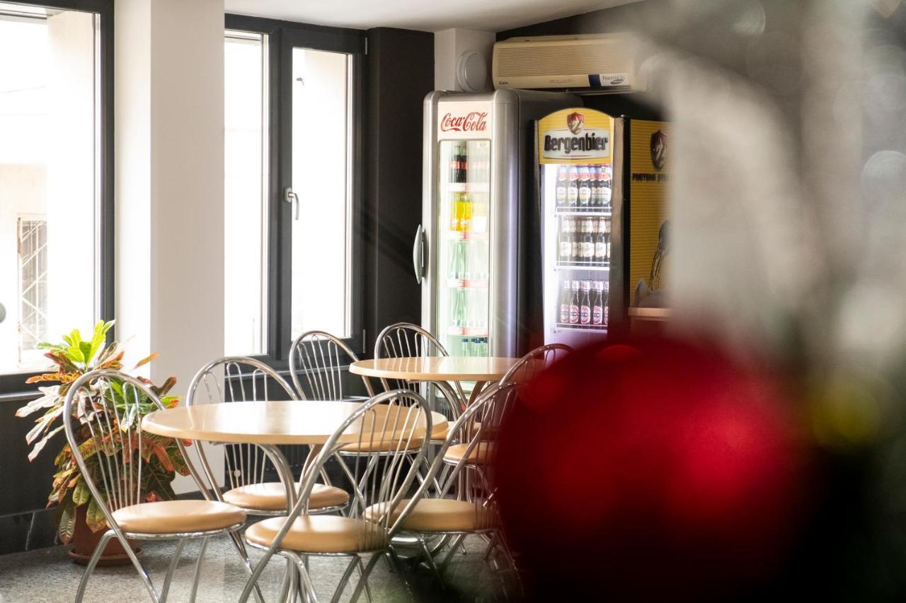 Casa Gabriela Hotel Bukarest Eksteriør billede