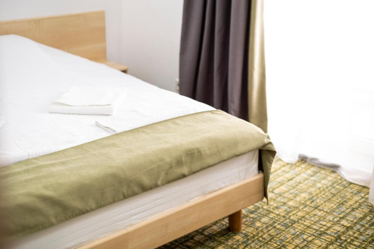 Casa Gabriela Hotel Bukarest Eksteriør billede