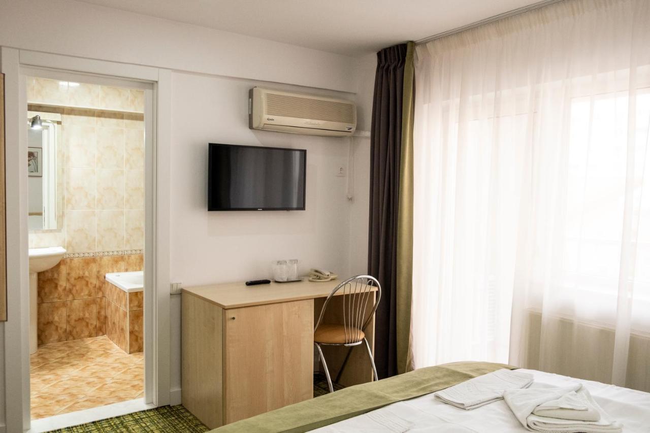 Casa Gabriela Hotel Bukarest Eksteriør billede