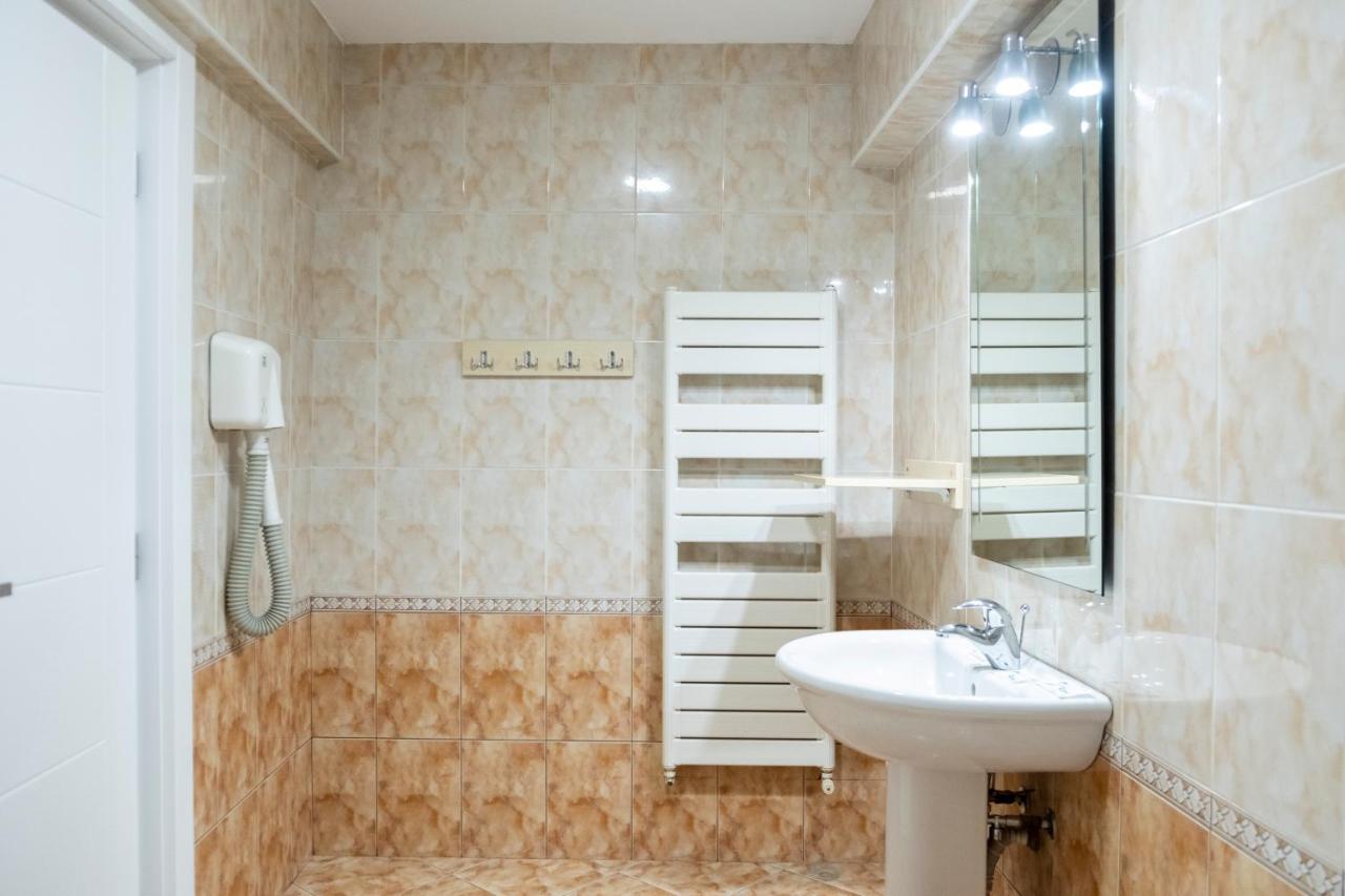 Casa Gabriela Hotel Bukarest Eksteriør billede
