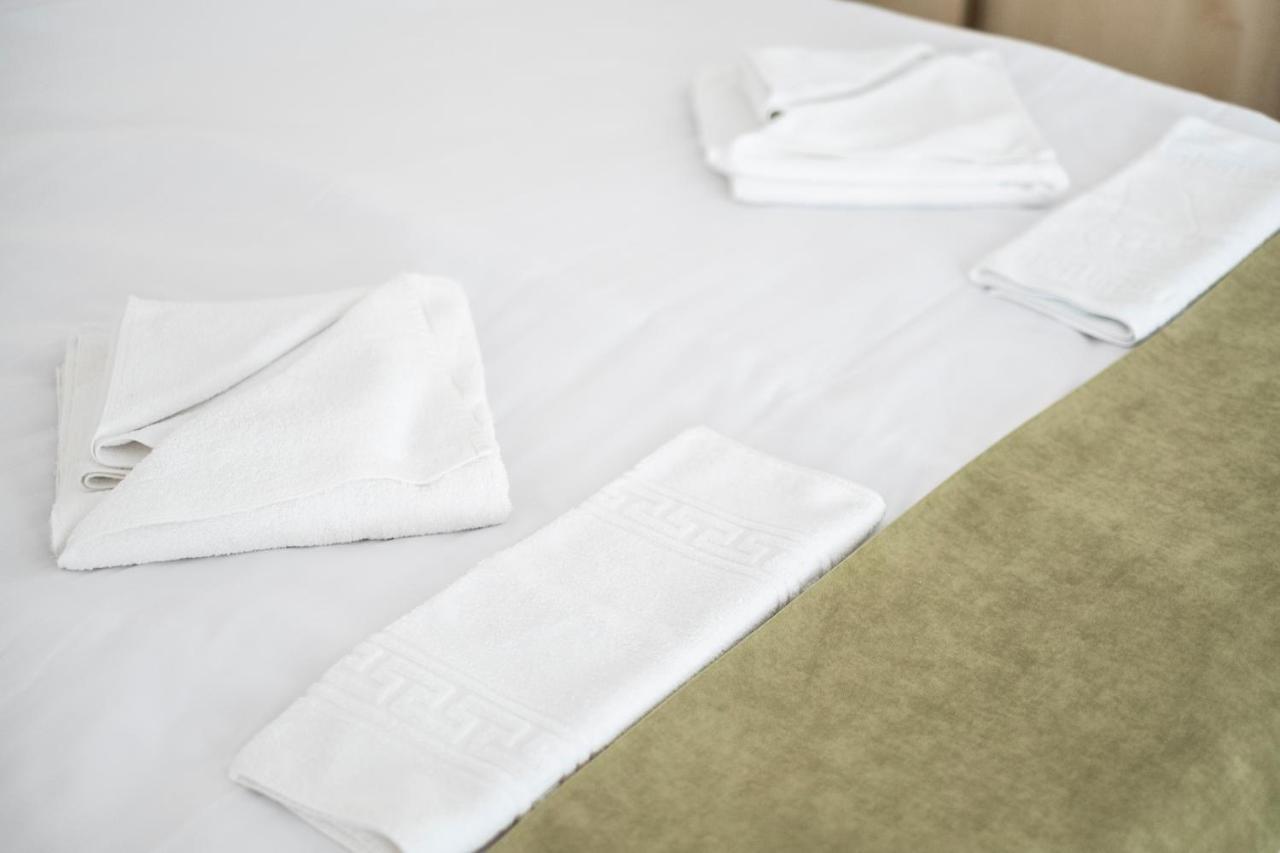 Casa Gabriela Hotel Bukarest Eksteriør billede