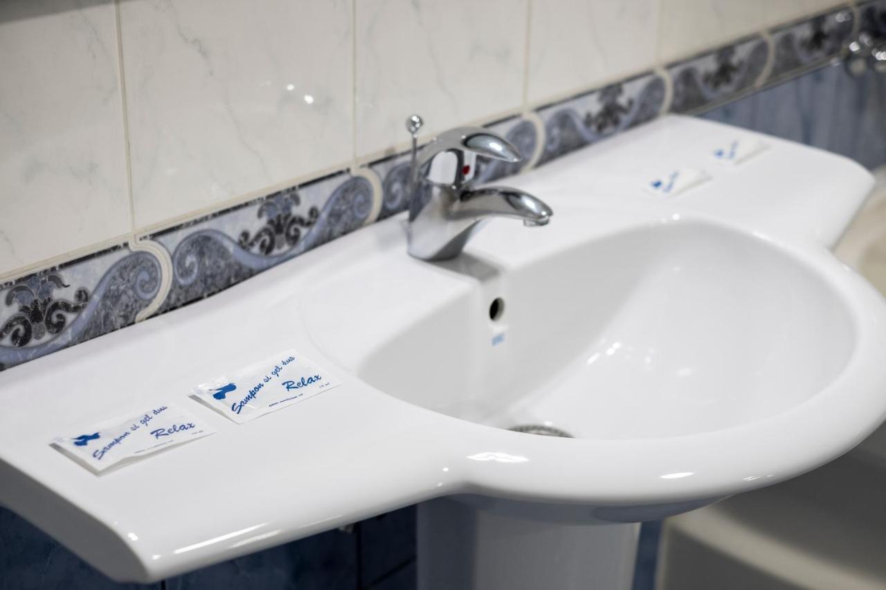 Casa Gabriela Hotel Bukarest Eksteriør billede