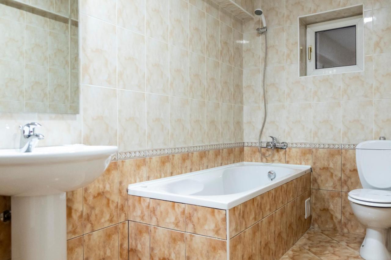 Casa Gabriela Hotel Bukarest Eksteriør billede