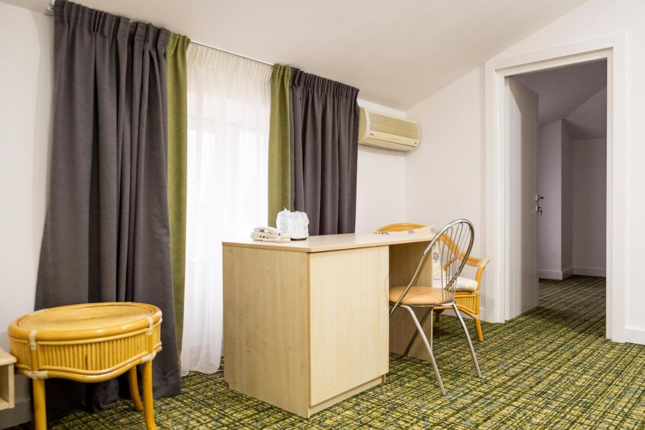 Casa Gabriela Hotel Bukarest Eksteriør billede
