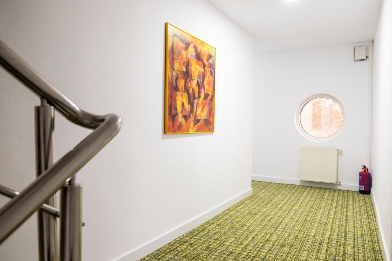 Casa Gabriela Hotel Bukarest Eksteriør billede